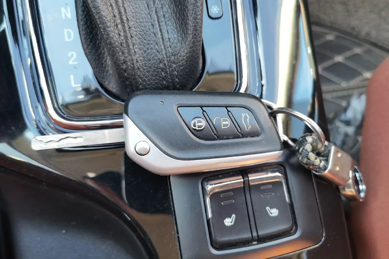 2016 BeiJing Auto Senova X35 1.5L 116HP L4 4AT,autocango,china used car exporter,china ev exporter,chinese used car exporter,chinese used ev exporter