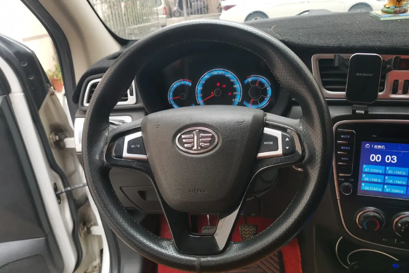 2015 FAW Jumpal D60 1.5L 102HP L4 5MT,autocango,china used car exporter,china ev exporter,chinese used car exporter,chinese used ev exporter