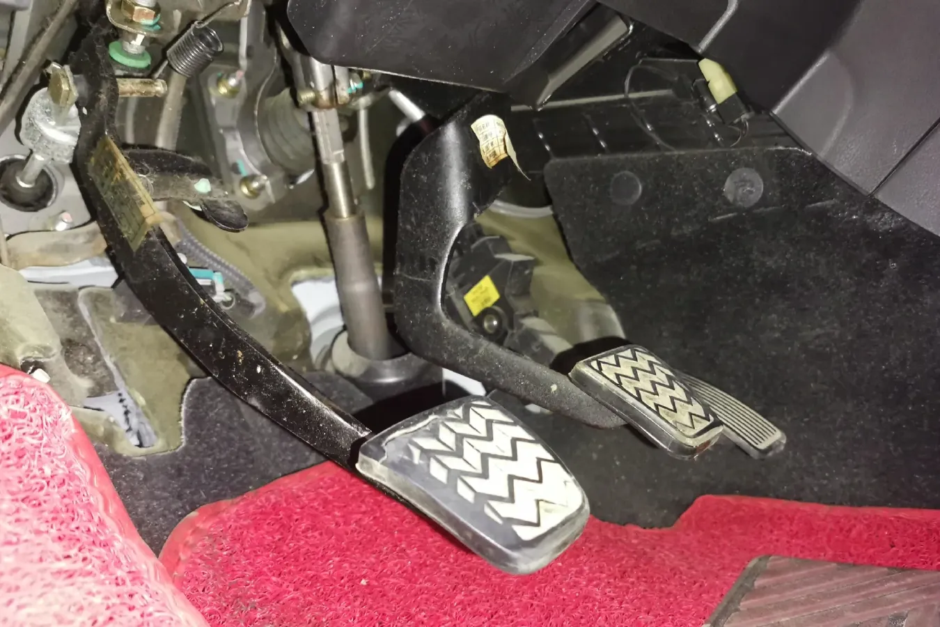 2015 FAW Jumpal D60 1.5L 102HP L4 5MT,autocango,china used car exporter,china ev exporter,chinese used car exporter,chinese used ev exporter