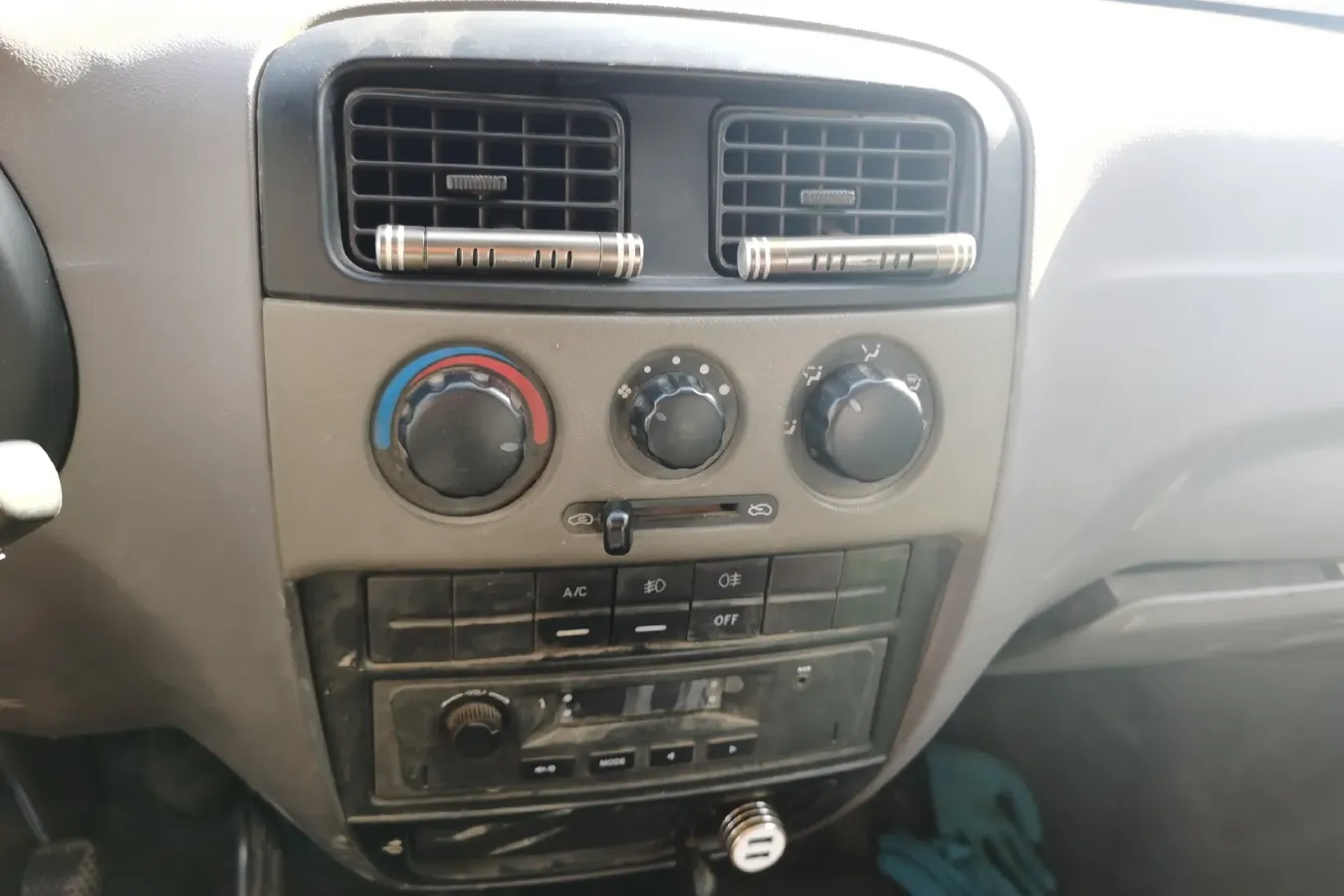 2017 ChangAn KuaYue ChangAn V3 1.2L 88HP L4 5MT,autocango,china used car exporter,china ev exporter,chinese used car exporter,chinese used ev exporter