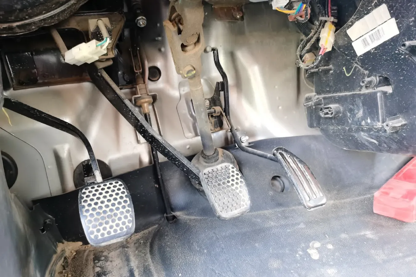 2017 ChangAn KuaYue ChangAn V3 1.2L 88HP L4 5MT,autocango,china used car exporter,china ev exporter,chinese used car exporter,chinese used ev exporter