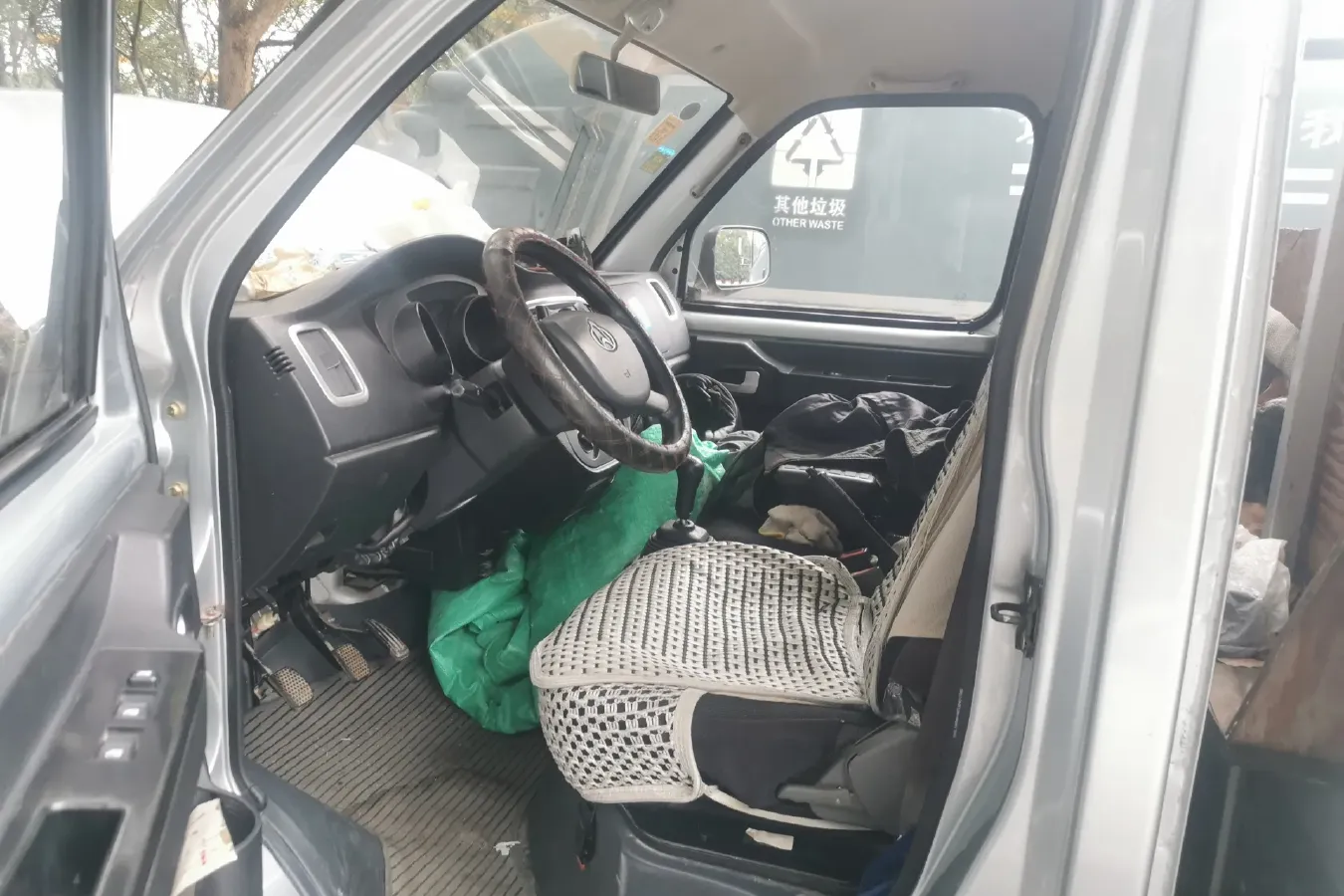 2016 ChangAn Kaicene ShenQi T20 1.5L 112HP L4 5MT,autocango,china used car exporter,china ev exporter,chinese used car exporter,chinese used ev exporter