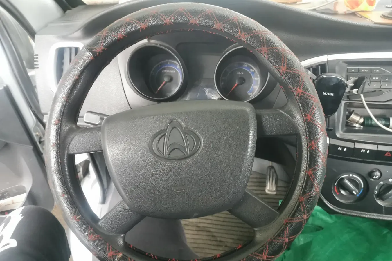 2016 ChangAn Kaicene ShenQi T20 1.5L 112HP L4 5MT,autocango,china used car exporter,china ev exporter,chinese used car exporter,chinese used ev exporter