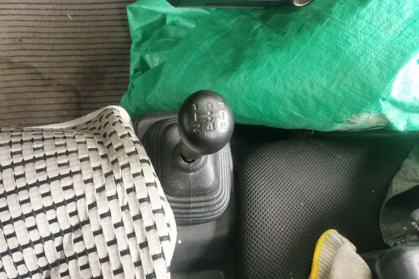 2016 ChangAn Kaicene ShenQi T20 1.5L 112HP L4 5MT,autocango,china used car exporter,china ev exporter,chinese used car exporter,chinese used ev exporter