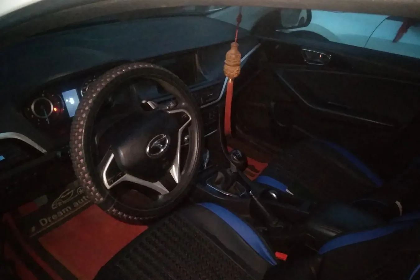 2015 Soueast V5 1.5L 120HP L4 5MT,autocango,china used car exporter,china ev exporter,chinese used car exporter,chinese used ev exporter