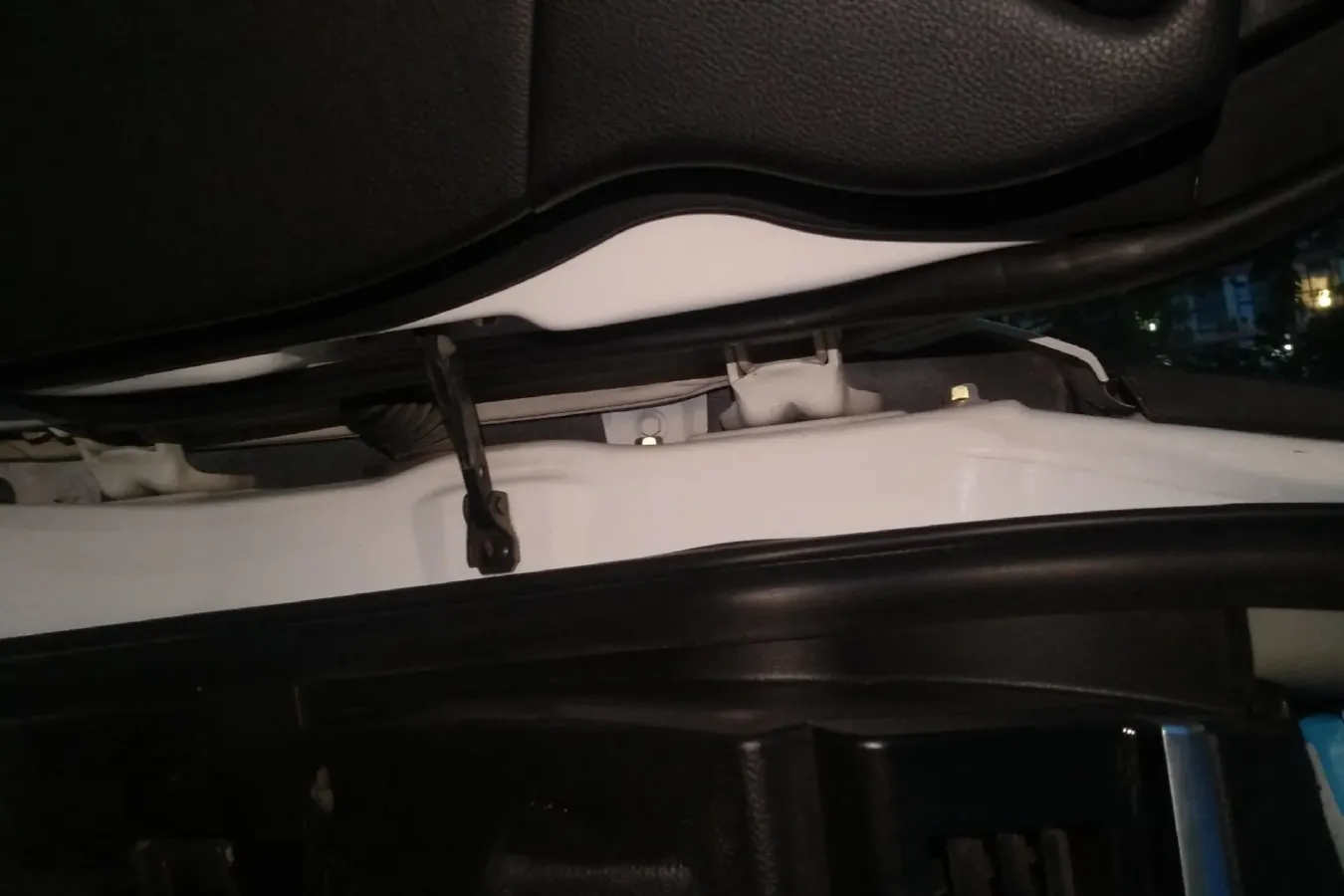 2015 Soueast V5 1.5L 120HP L4 5MT,autocango,china used car exporter,china ev exporter,chinese used car exporter,chinese used ev exporter