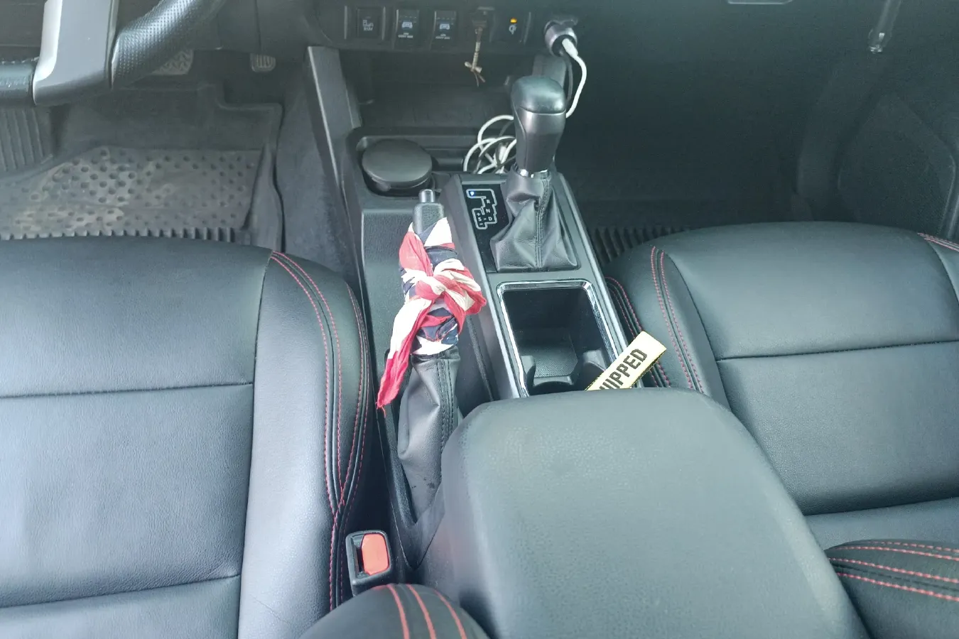 2011 Toyota Tundra 5.7L 386HP V8 6AT,autocango,china used car exporter,china ev exporter,chinese used car exporter,chinese used ev exporter