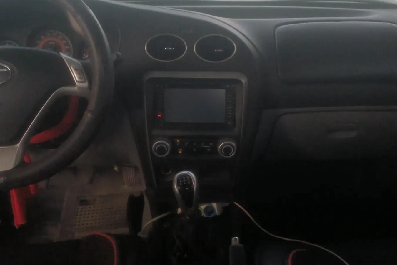 2010 Soueast V3 1.5L 120HP L4 5MT,autocango,china used car exporter,china ev exporter,chinese used car exporter,chinese used ev exporter