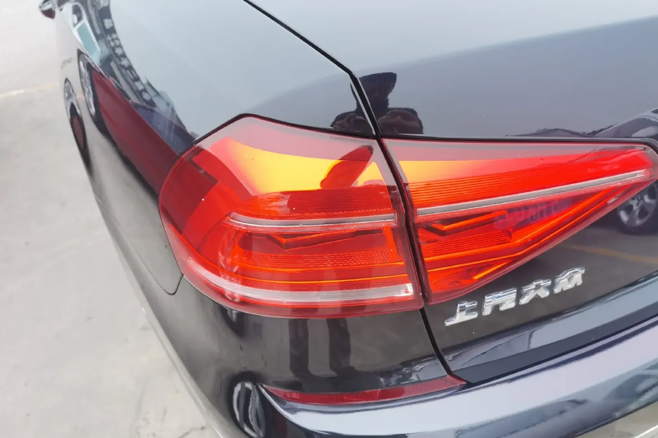 2013 Volkswagen Passat 1.8T 160HP L4 7DCT,autocango,china used car exporter,china ev exporter,chinese used car exporter,chinese used ev exporter