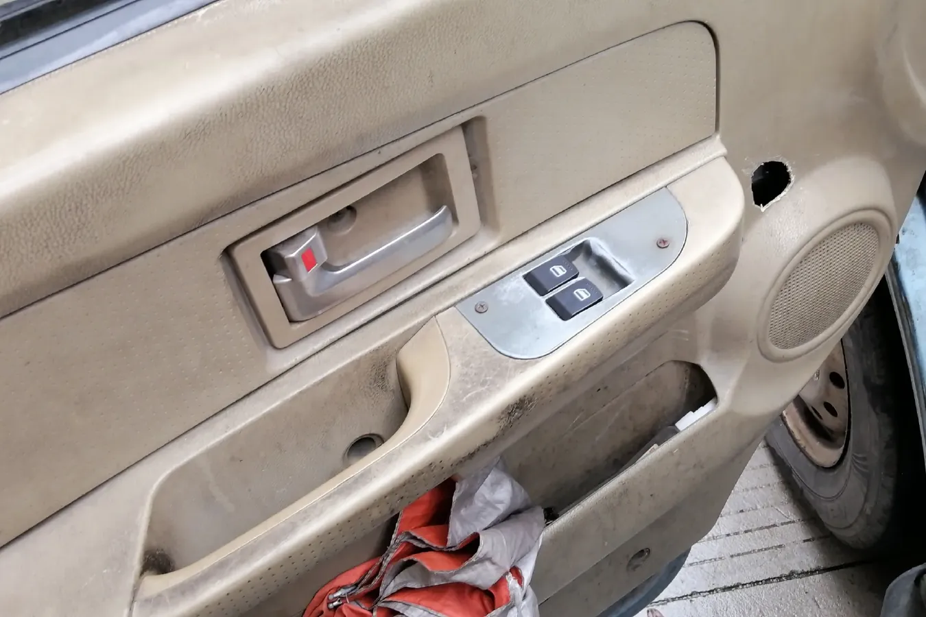 2012 DongFeng DFSK C37 1.4L 101HP L4 5MT,autocango,china used car exporter,china ev exporter,chinese used car exporter,chinese used ev exporter