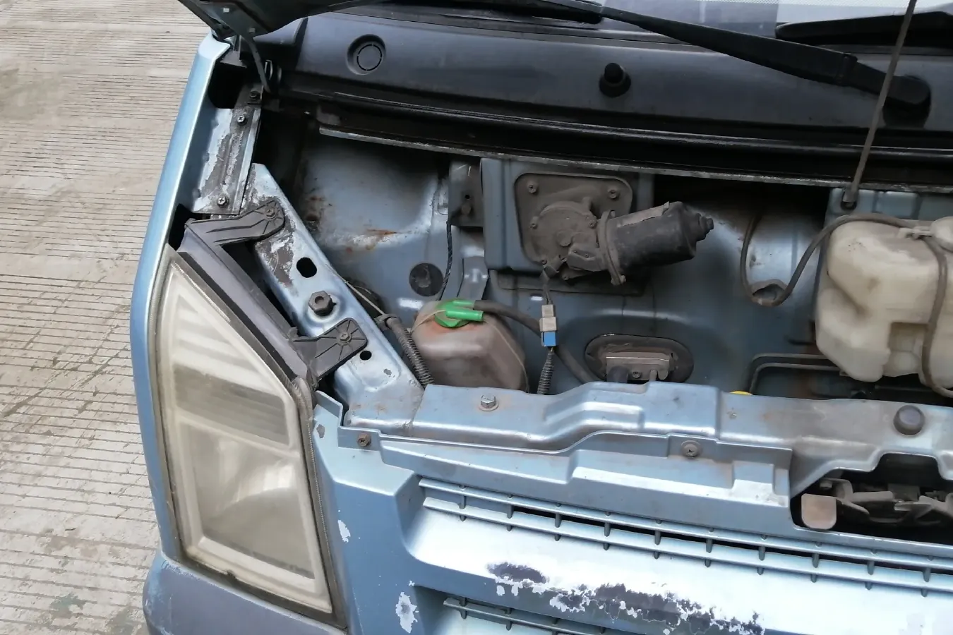 2012 DongFeng DFSK C37 1.4L 101HP L4 5MT,autocango,china used car exporter,china ev exporter,chinese used car exporter,chinese used ev exporter