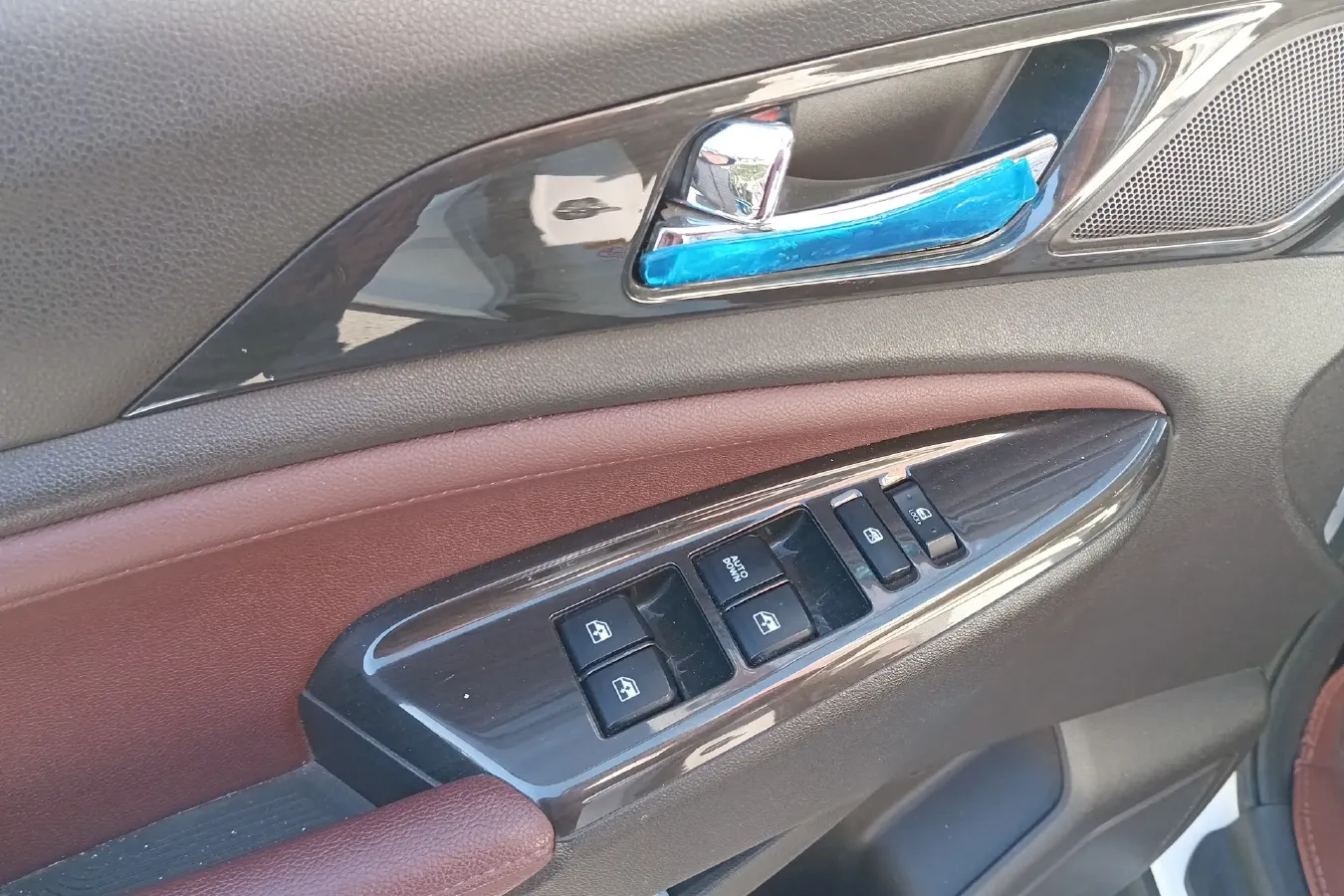 2017 ChangAn Linmax 1.5T 156HP L4 6MT,autocango,china used car exporter,china ev exporter,chinese used car exporter,chinese used ev exporter