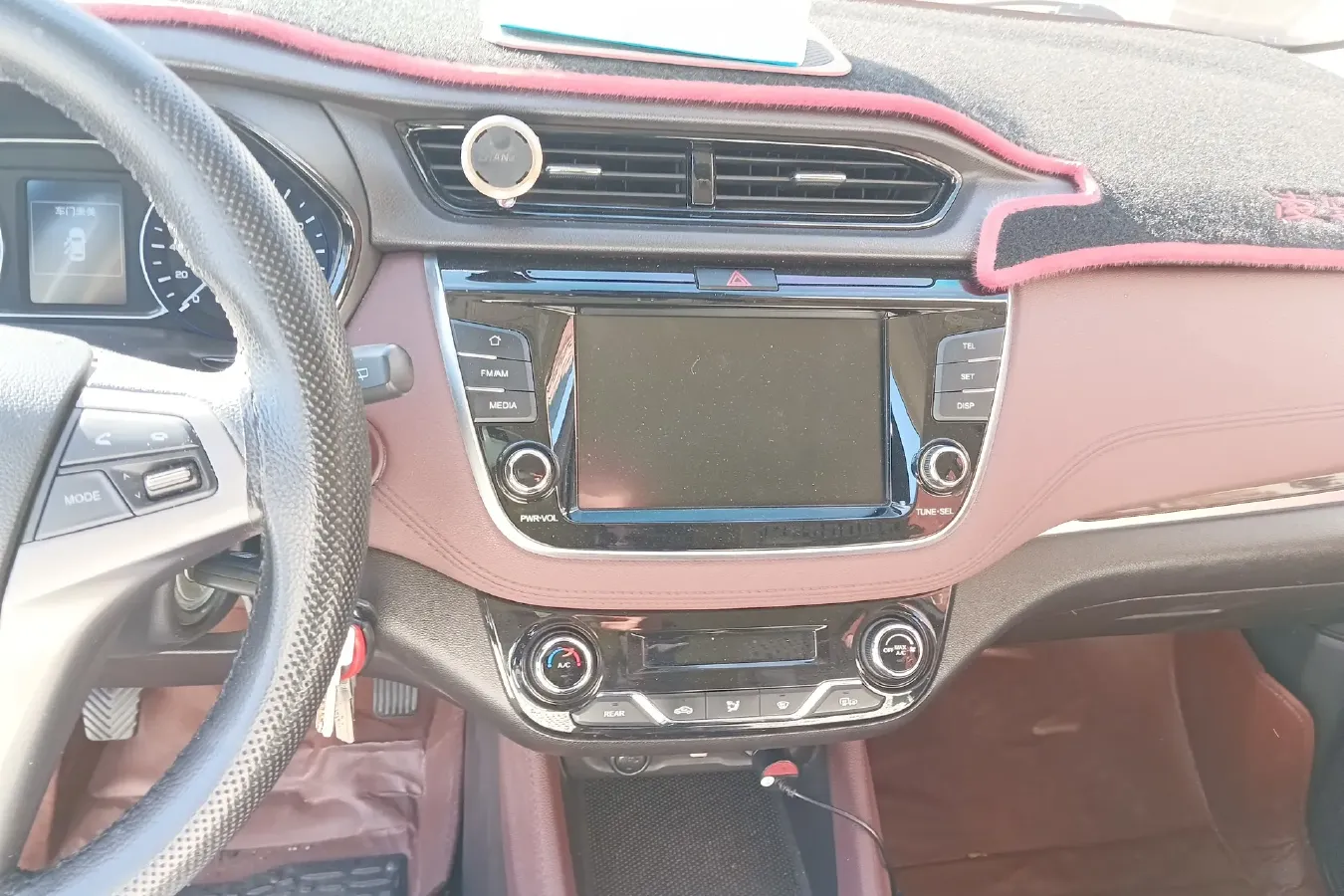 2017 ChangAn Linmax 1.5T 156HP L4 6MT,autocango,china used car exporter,china ev exporter,chinese used car exporter,chinese used ev exporter