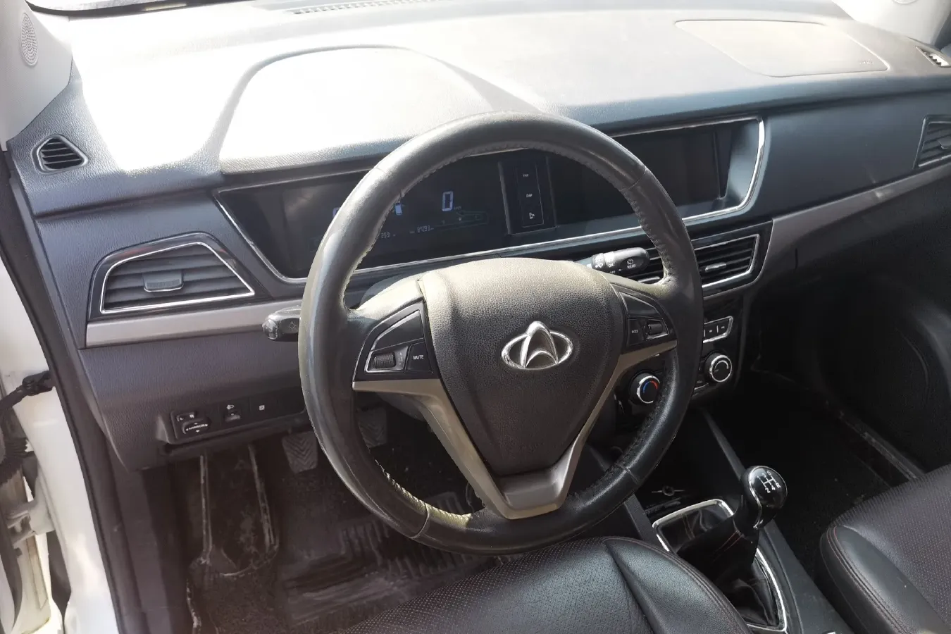 2017 ChangAn Kaicene A600 1.5L 114HP L4 5MT,autocango,china used car exporter,china ev exporter,chinese used car exporter,chinese used ev exporter