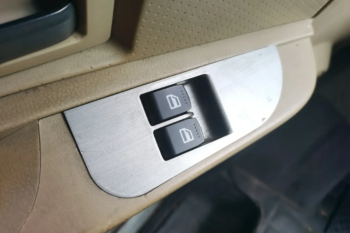 2017 DongFeng DFSK EC36 BEV 38.2KWH,autocango,china used car exporter,china ev exporter,chinese used car exporter,chinese used ev exporter