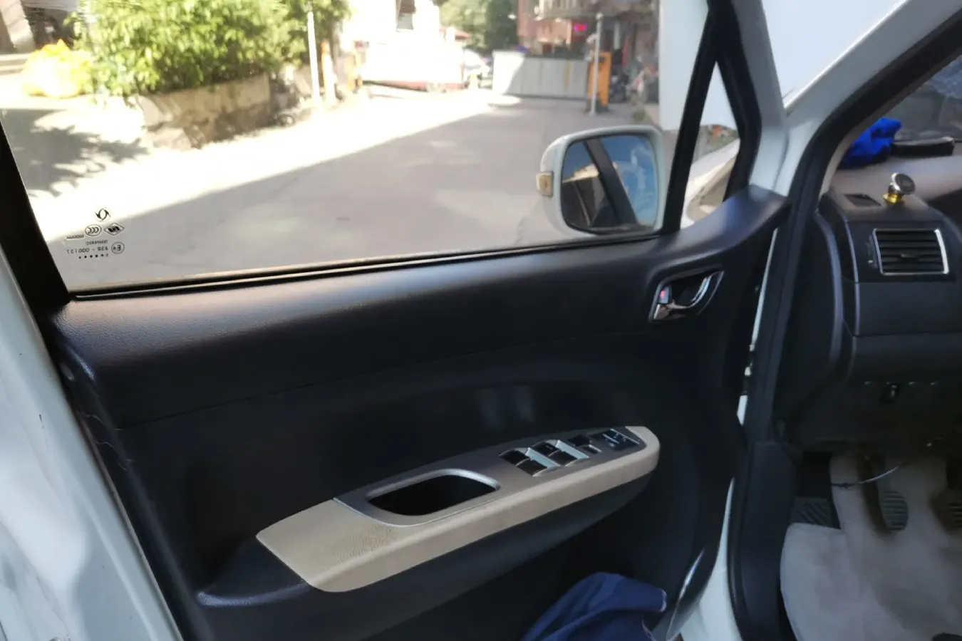 2015 DongFeng Forthing Joyear X3 1.5L 120HP L4 5MT,autocango,china used car exporter,china ev exporter,chinese used car exporter,chinese used ev exporter