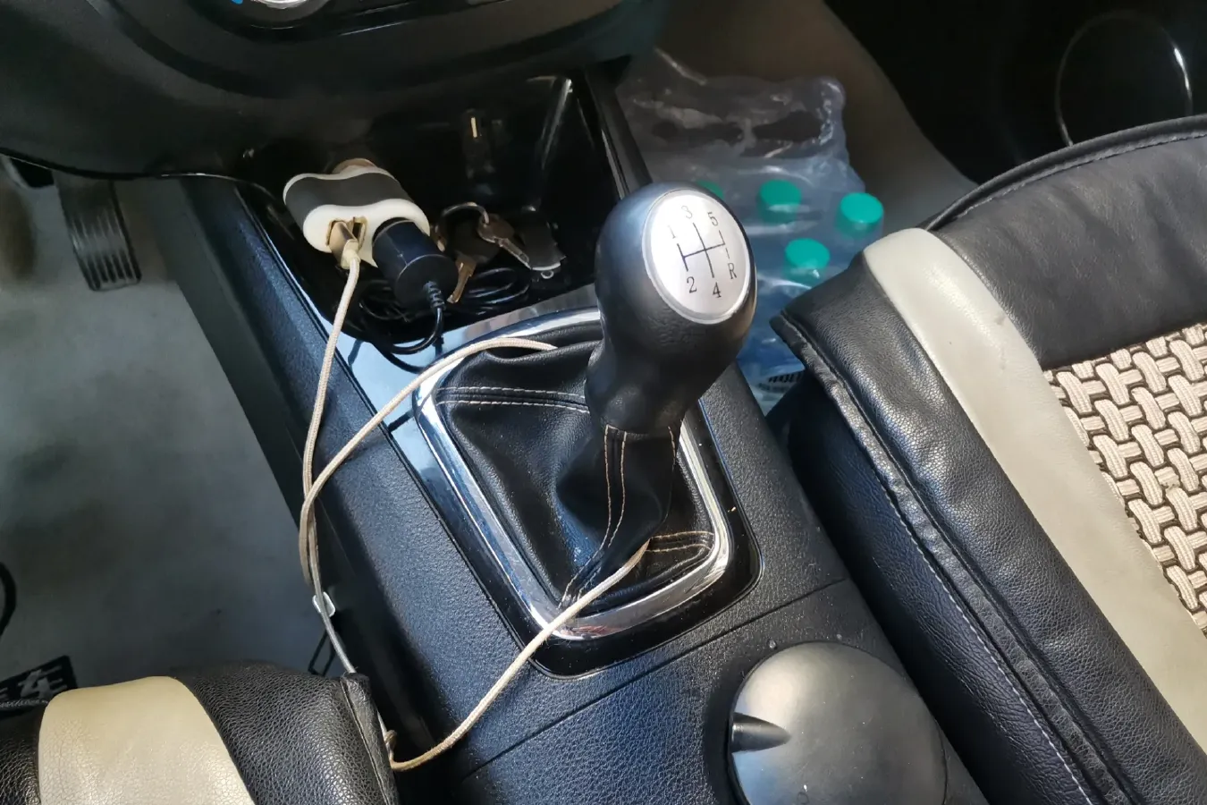 2015 DongFeng Forthing Joyear X3 1.5L 120HP L4 5MT,autocango,china used car exporter,china ev exporter,chinese used car exporter,chinese used ev exporter