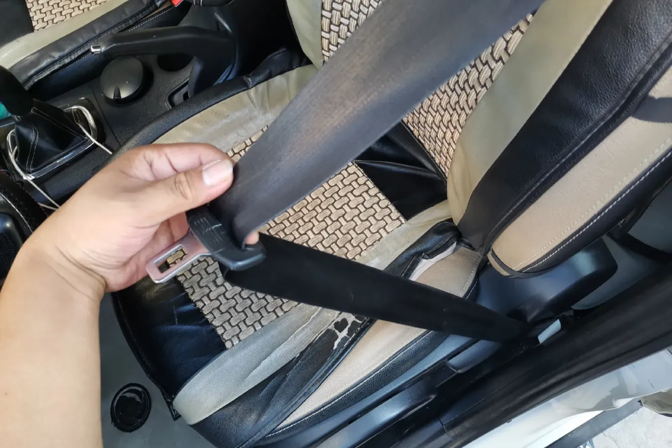 2015 DongFeng Forthing Joyear X3 1.5L 120HP L4 5MT,autocango,china used car exporter,china ev exporter,chinese used car exporter,chinese used ev exporter