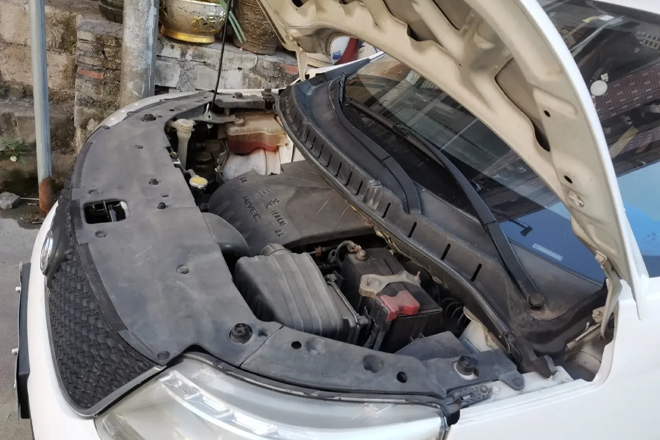 2015 DongFeng Forthing Joyear X3 1.5L 120HP L4 5MT,autocango,china used car exporter,china ev exporter,chinese used car exporter,chinese used ev exporter