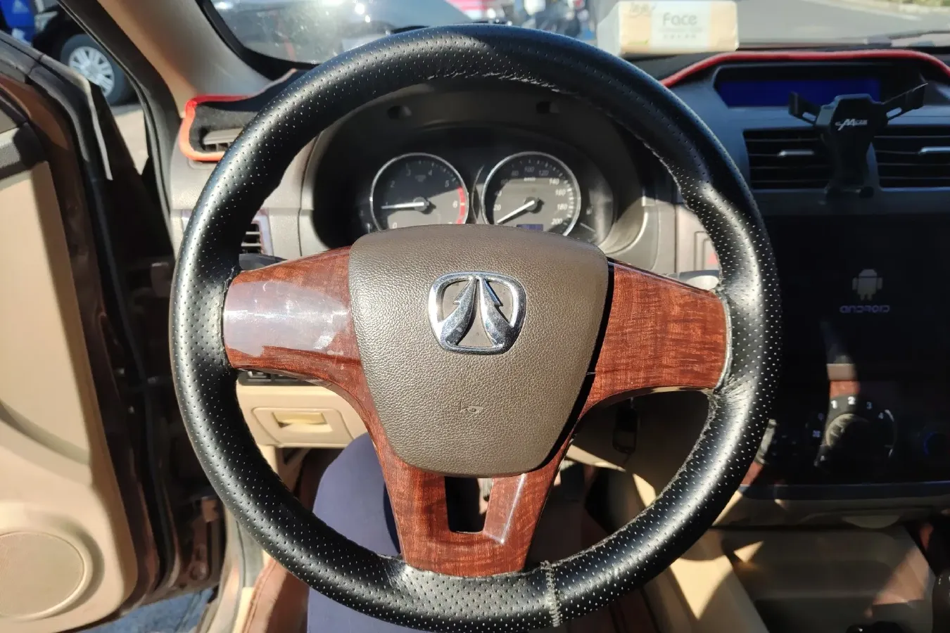 2015 BAIC WeiWang M30 1.5L 106HP L4 5MT,autocango,china used car exporter,china ev exporter,chinese used car exporter,chinese used ev exporter