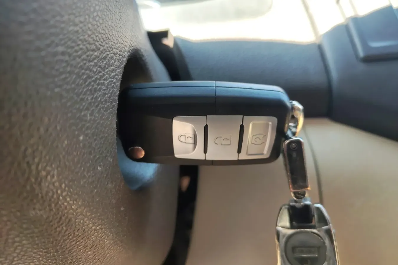 2015 BAIC WeiWang M30 1.5L 106HP L4 5MT,autocango,china used car exporter,china ev exporter,chinese used car exporter,chinese used ev exporter