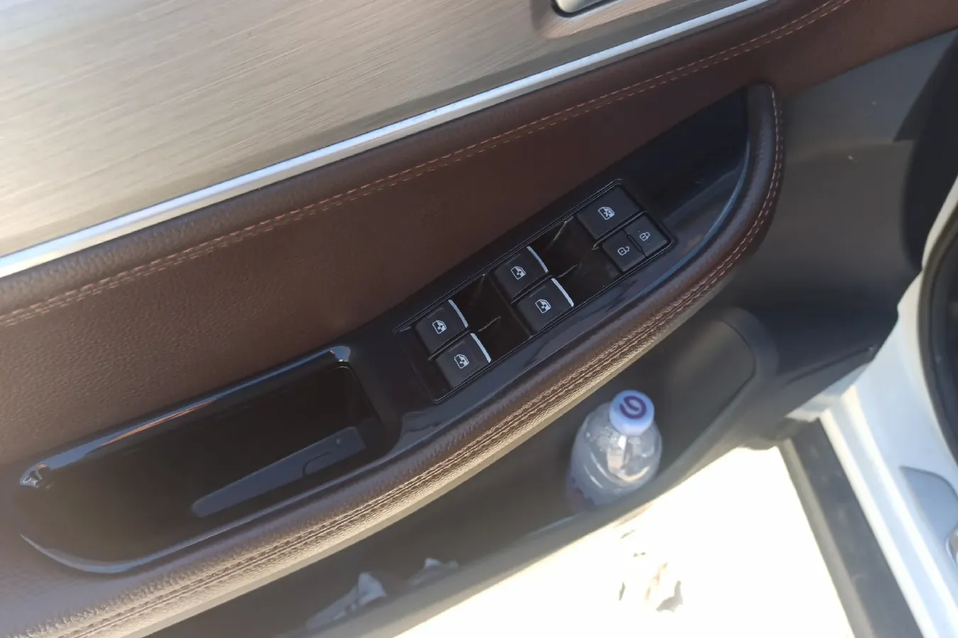 2017 DongFeng Forthing Joyear X6 1.5T 150HP L4 CVT,autocango,china used car exporter,china ev exporter,chinese used car exporter,chinese used ev exporter