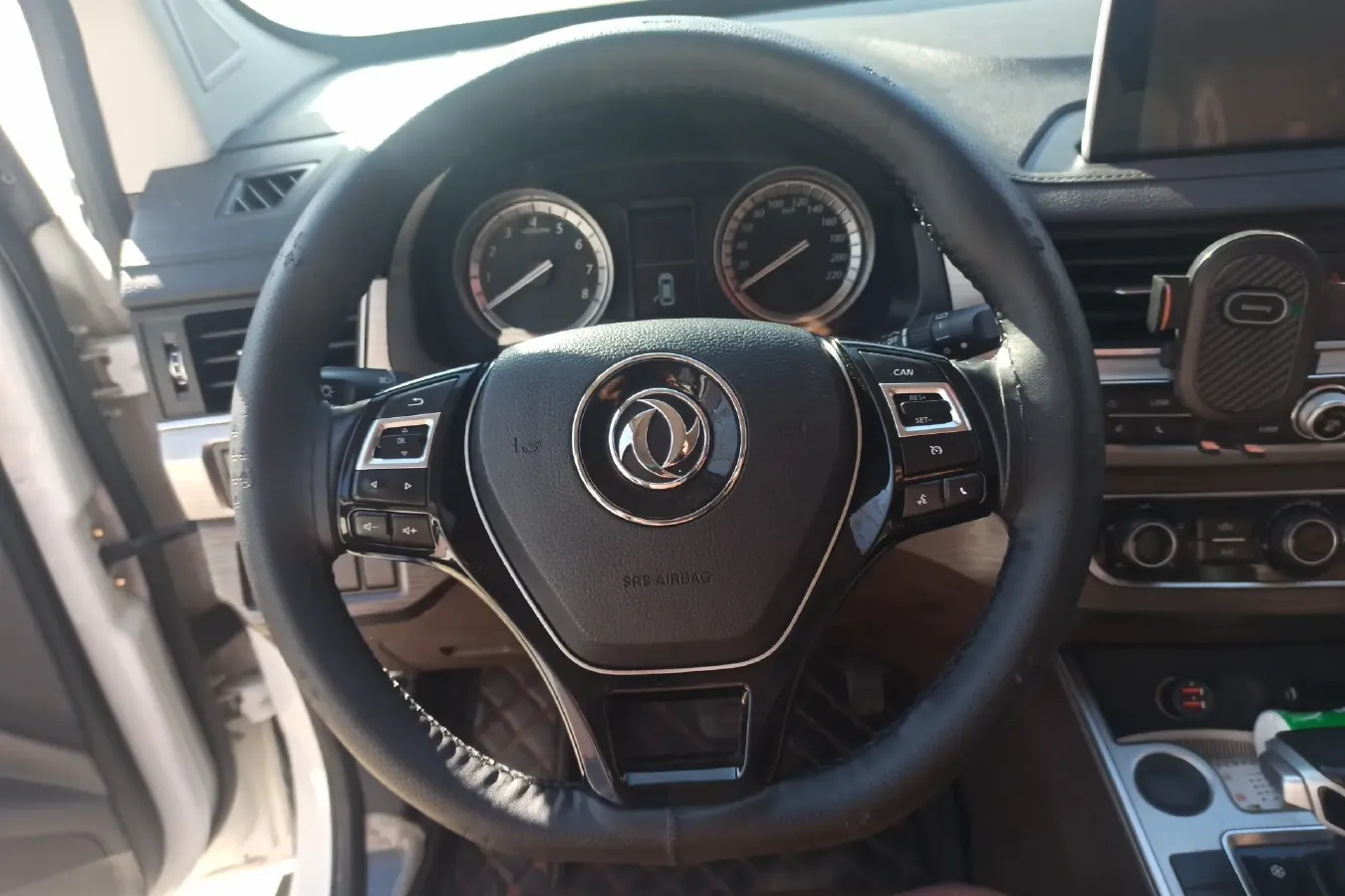 2017 DongFeng Forthing Joyear X6 1.5T 150HP L4 CVT,autocango,china used car exporter,china ev exporter,chinese used car exporter,chinese used ev exporter