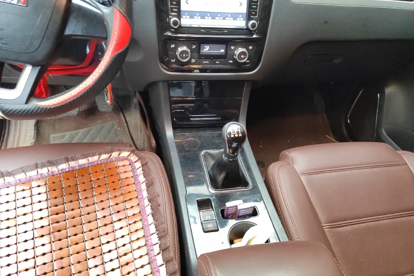 2016 Yema T70 1.8L 136HP L4 5MT,autocango,china used car exporter,china ev exporter,chinese used car exporter,chinese used ev exporter