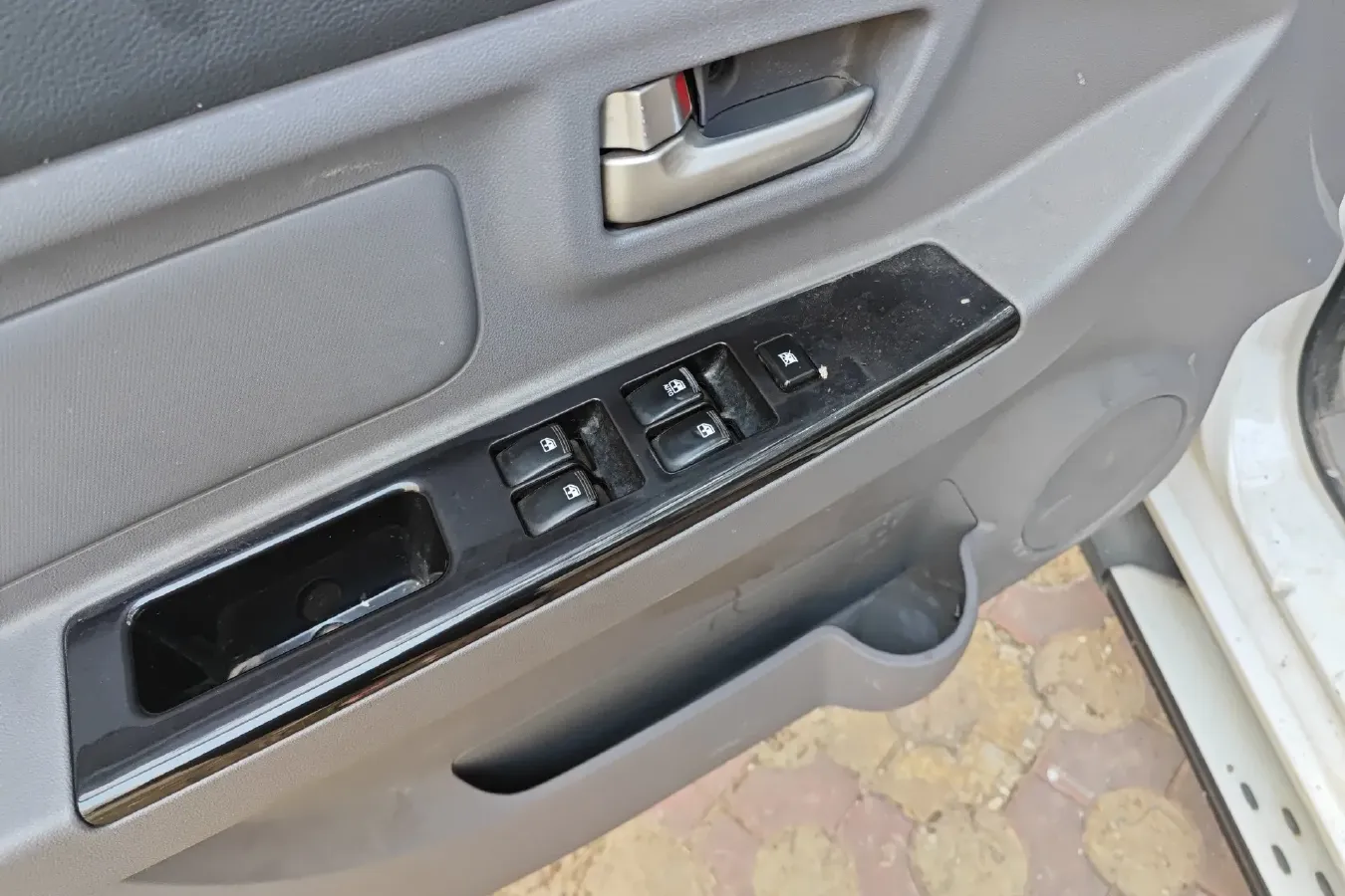 2014 BAIC WeiWang M20 1.5L 102HP L4 5MT,autocango,china used car exporter,china ev exporter,chinese used car exporter,chinese used ev exporter