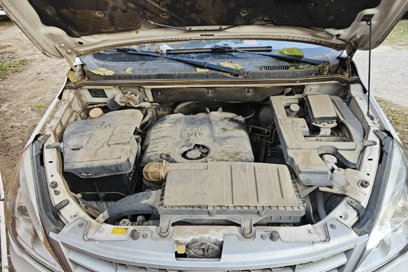 2014 BAIC WeiWang M20 1.5L 102HP L4 5MT,autocango,china used car exporter,china ev exporter,chinese used car exporter,chinese used ev exporter