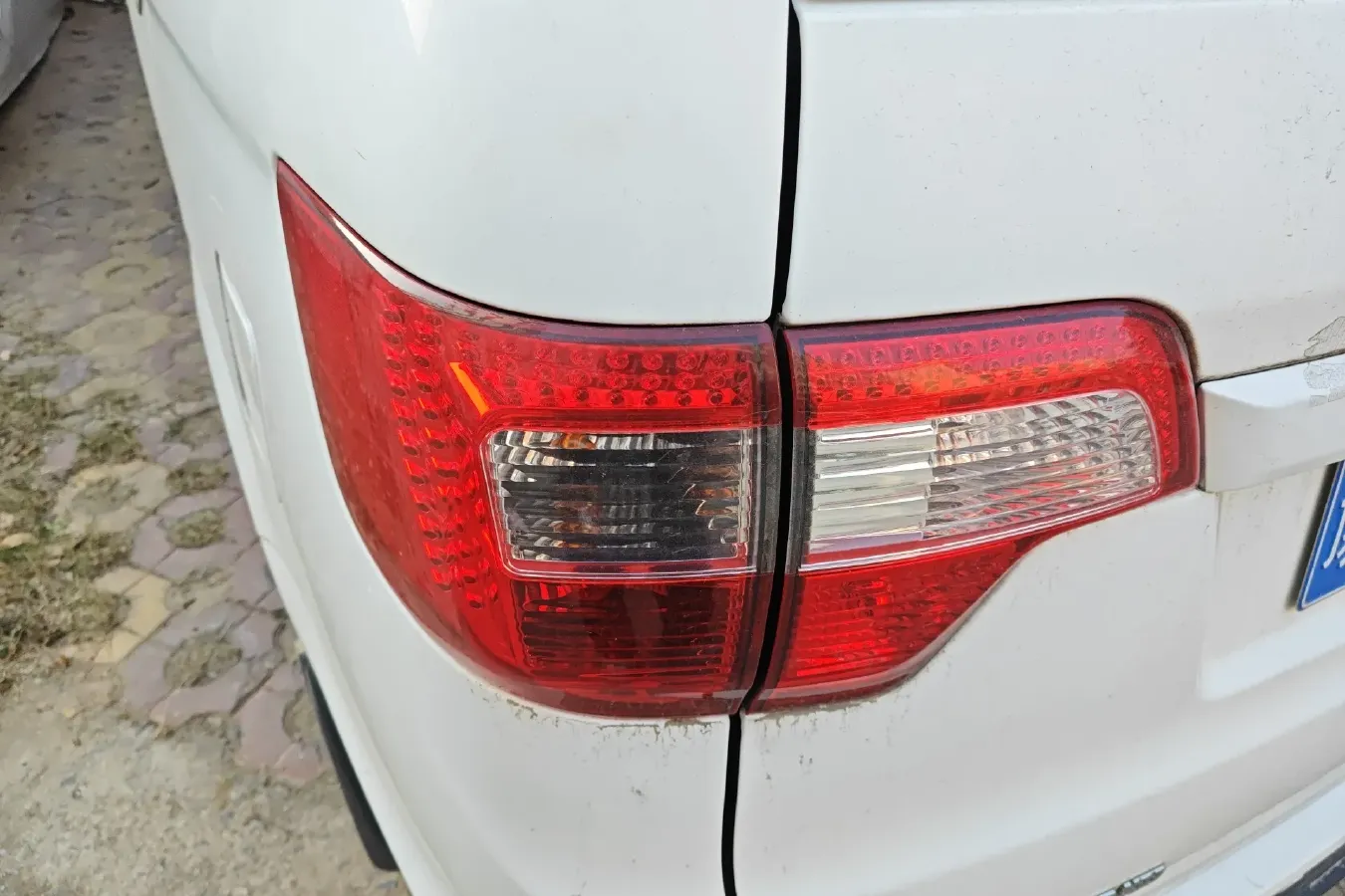 2014 BAIC WeiWang M20 1.5L 102HP L4 5MT,autocango,china used car exporter,china ev exporter,chinese used car exporter,chinese used ev exporter