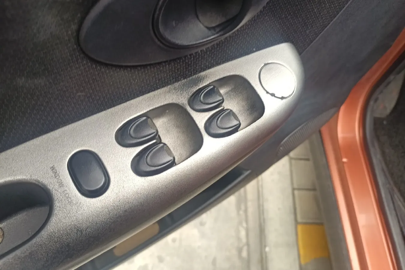 2010 BaoJun LeChi 1.2L 86HP L4 5MT,autocango,china used car exporter,china ev exporter,chinese used car exporter,chinese used ev exporter