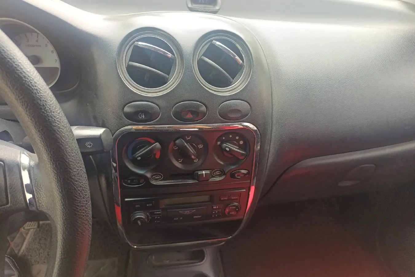 2010 BaoJun LeChi 1.2L 86HP L4 5MT,autocango,china used car exporter,china ev exporter,chinese used car exporter,chinese used ev exporter