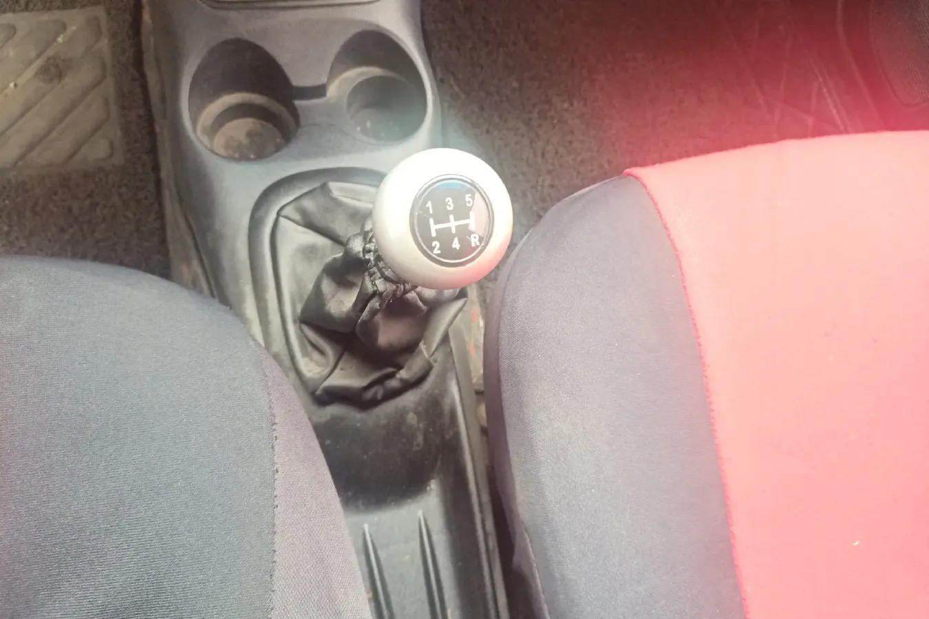 2010 BaoJun LeChi 1.2L 86HP L4 5MT,autocango,china used car exporter,china ev exporter,chinese used car exporter,chinese used ev exporter