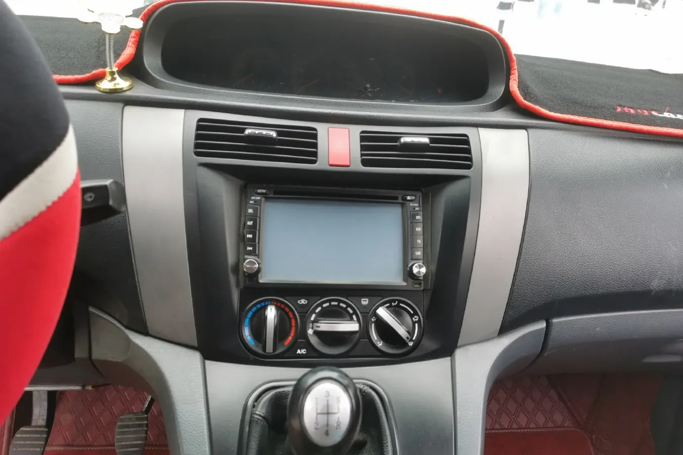 2011 DongFeng Forthing Joyear 1.5L 120HP L4 5MT,autocango,china used car exporter,china ev exporter,chinese used car exporter,chinese used ev exporter