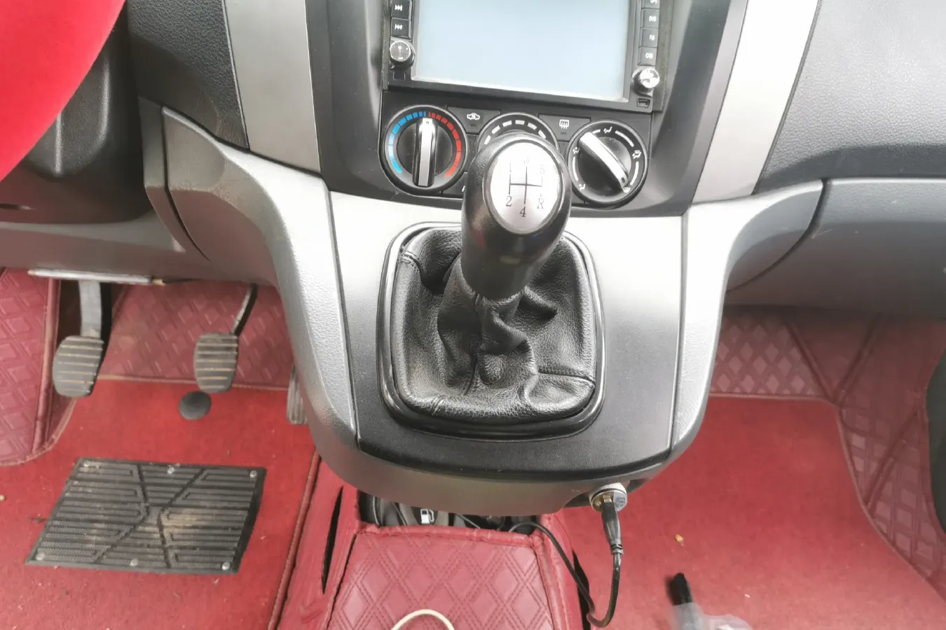 2011 DongFeng Forthing Joyear 1.5L 120HP L4 5MT,autocango,china used car exporter,china ev exporter,chinese used car exporter,chinese used ev exporter