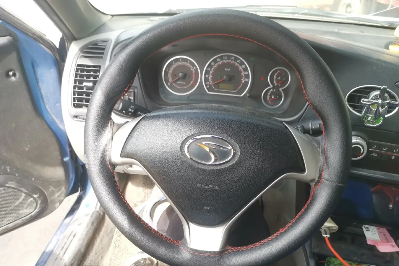 2009 Soueast V3 1.5L 120HP L4 5MT,autocango,china used car exporter,china ev exporter,chinese used car exporter,chinese used ev exporter