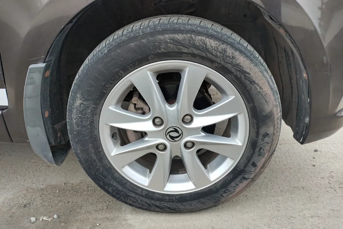 2018 DongFeng Fengon Fengon 330 1.5L 109HP L4 5MT,autocango,china used car exporter,china ev exporter,chinese used car exporter,chinese used ev exporter