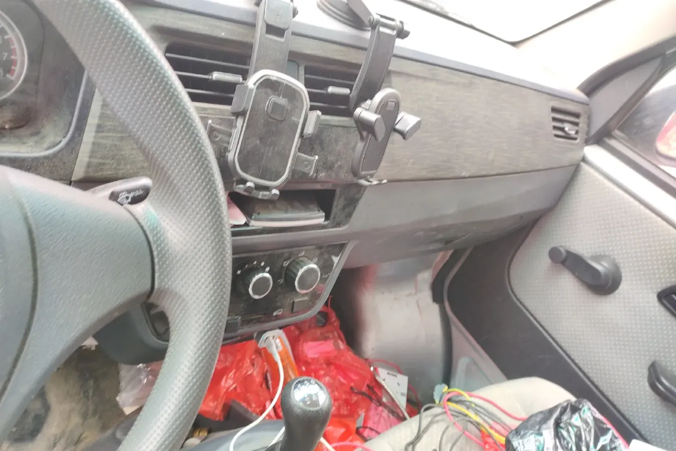 2021 JinBei T3 1.5L 102HP L4 5MT,autocango,china used car exporter,china ev exporter,chinese used car exporter,chinese used ev exporter