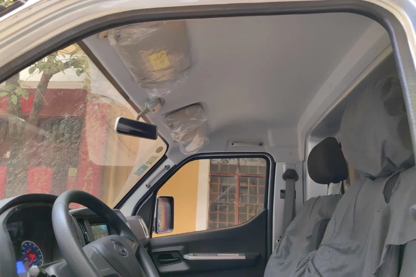 2021 ChangAn Kaicene ShenQi T30 1.6L 122HP L4 5MT,autocango,china used car exporter,china ev exporter,chinese used car exporter,chinese used ev exporter