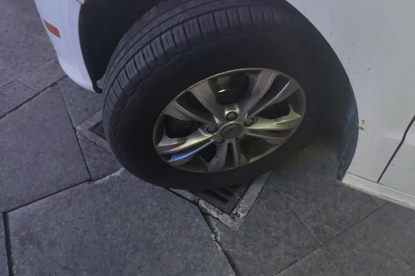 2016 BYD e6 BEV 82KWH,autocango,china used car exporter,china ev exporter,chinese used car exporter,chinese used ev exporter