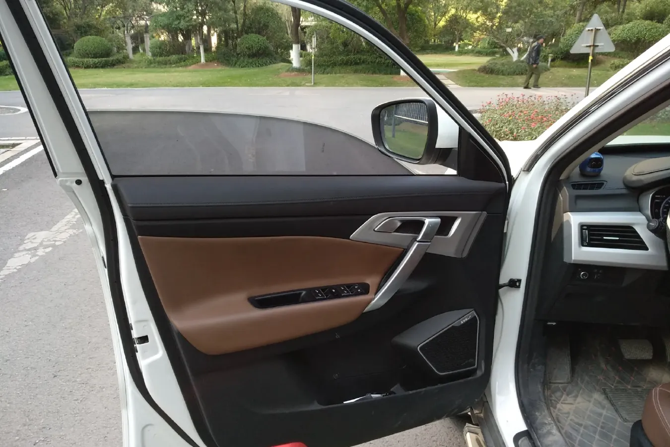 2016 Geely Azkarra 1.8T 184HP L4 6AT,autocango,china used car exporter,china ev exporter,chinese used car exporter,chinese used ev exporter