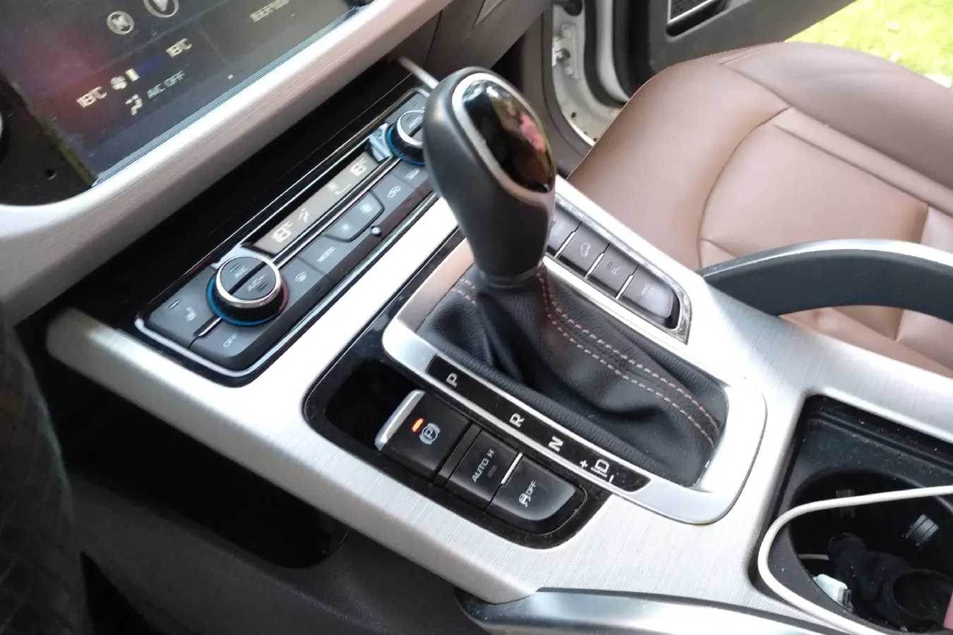 2016 Geely Azkarra 1.8T 184HP L4 6AT,autocango,china used car exporter,china ev exporter,chinese used car exporter,chinese used ev exporter