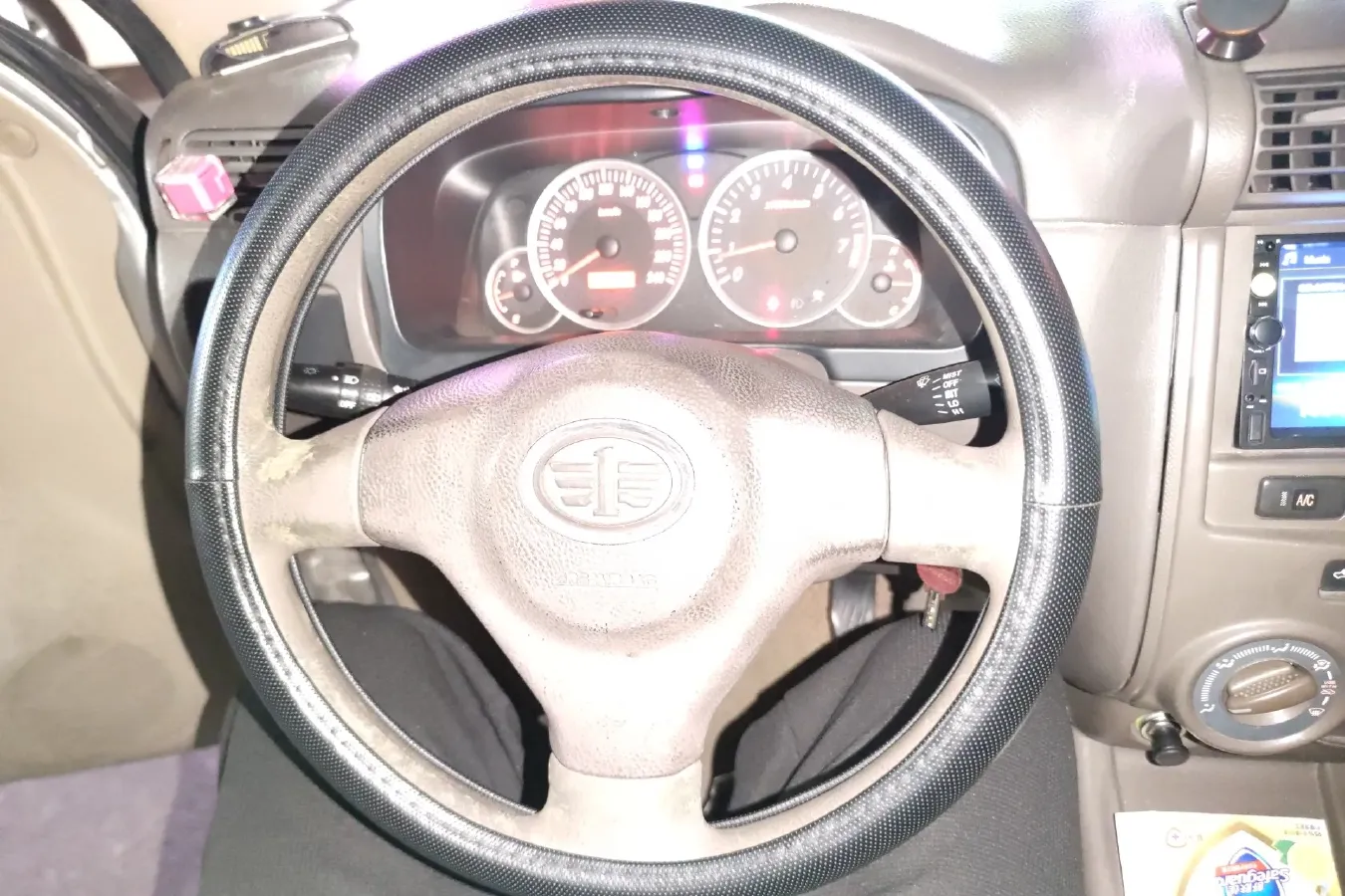 2011 FAW Senia M80 1.3L 91HP L4 5MT,autocango,china used car exporter,china ev exporter,chinese used car exporter,chinese used ev exporter