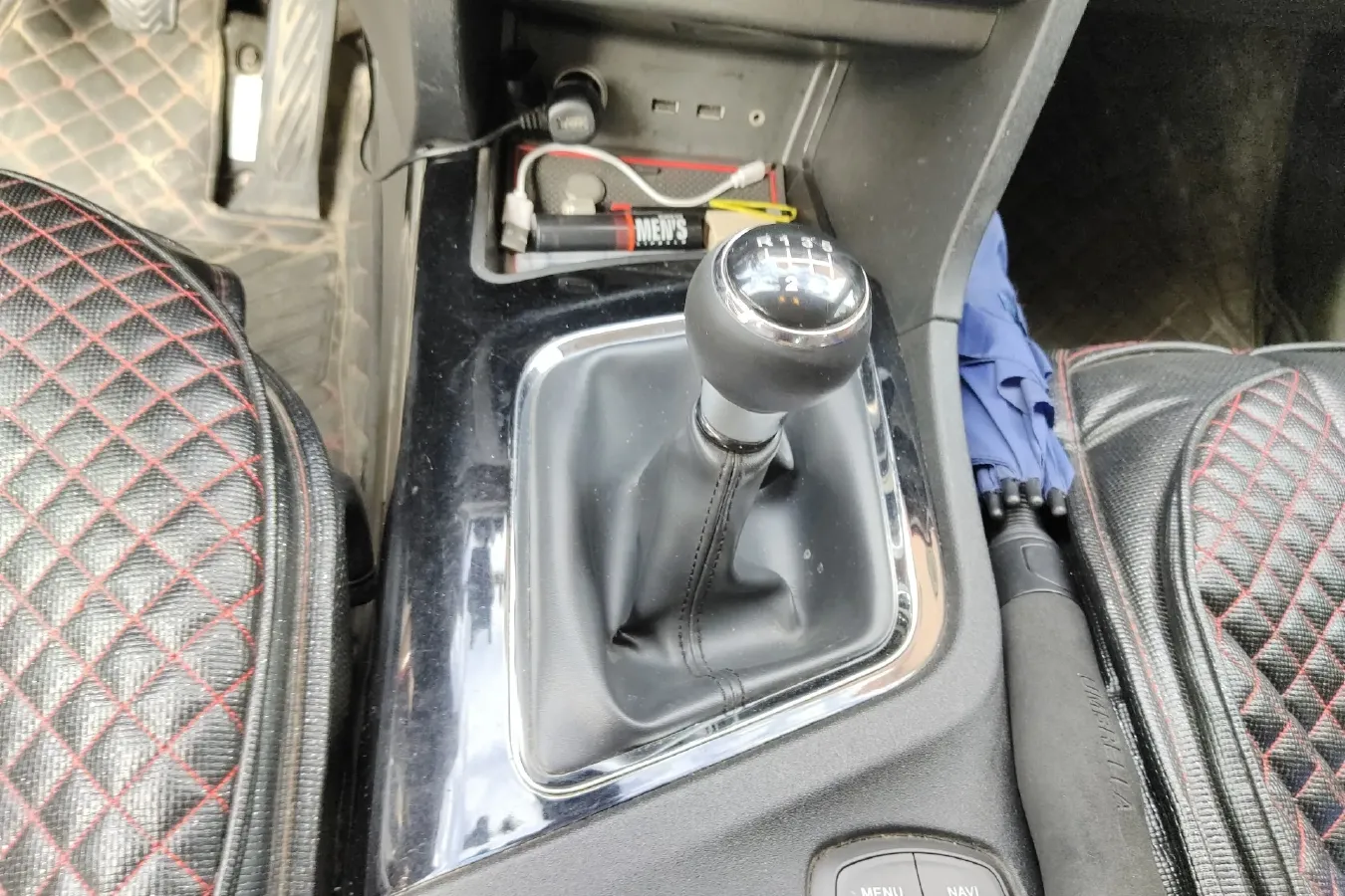 2017 Soueast DX7 1.5T 156HP L4 6MT,autocango,china used car exporter,china ev exporter,chinese used car exporter,chinese used ev exporter