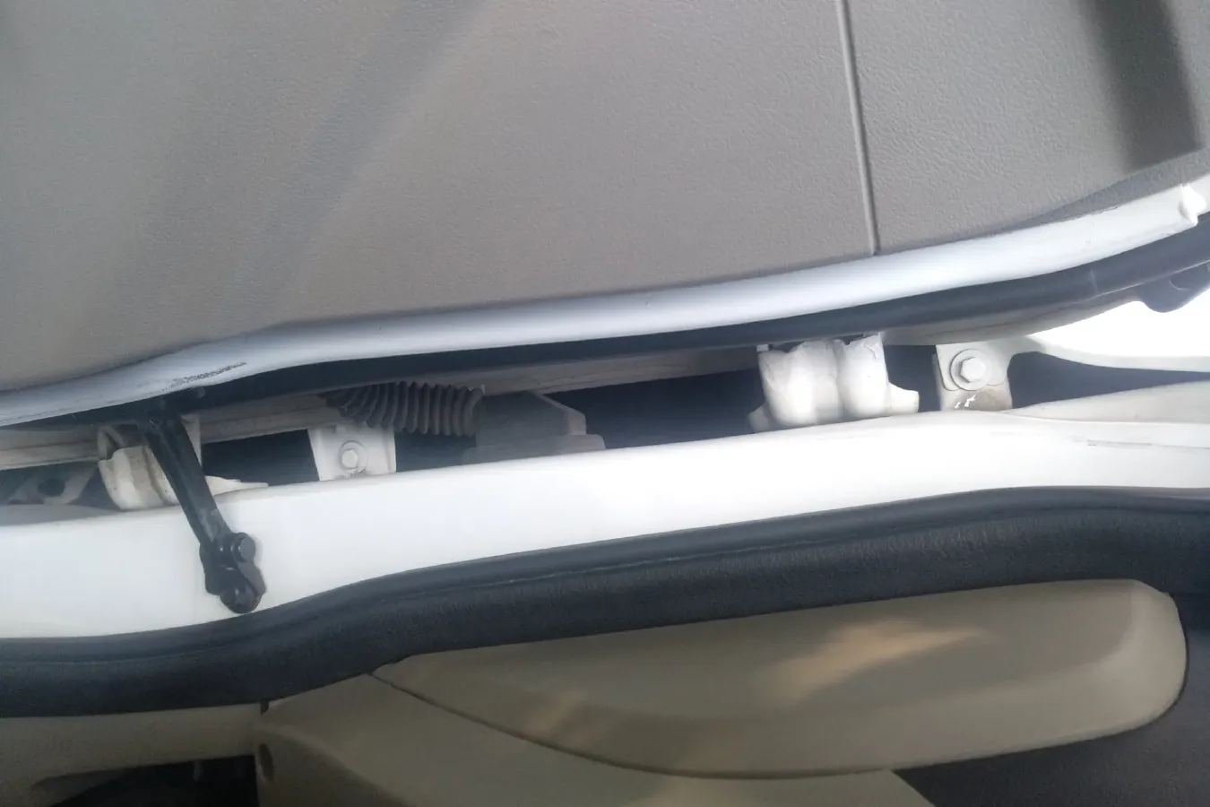 2015 ChangAn Alsvin V3 1.4L 101HP L4 5MT,autocango,china used car exporter,china ev exporter,chinese used car exporter,chinese used ev exporter