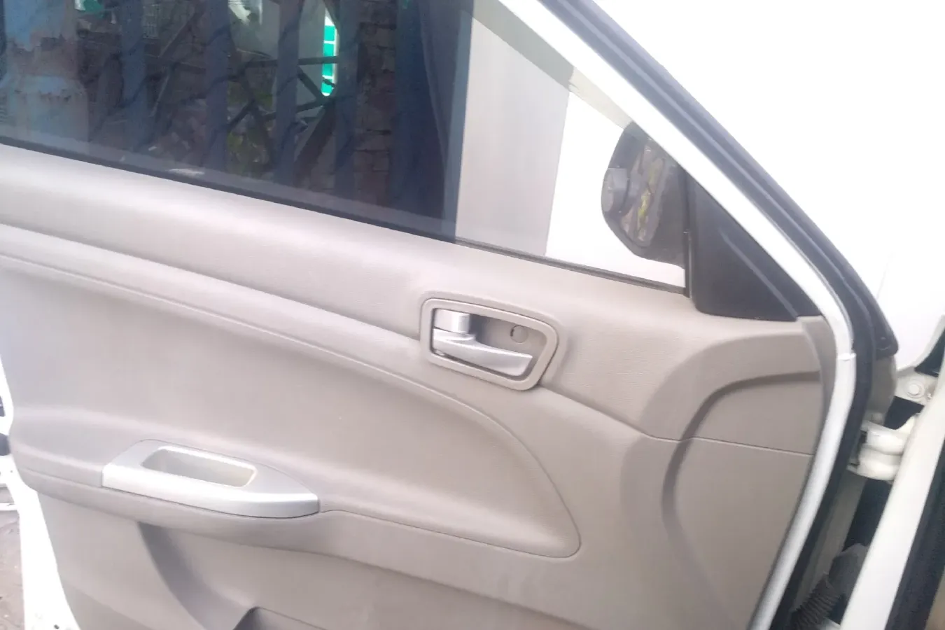 2015 ChangAn Alsvin V3 1.4L 101HP L4 5MT,autocango,china used car exporter,china ev exporter,chinese used car exporter,chinese used ev exporter