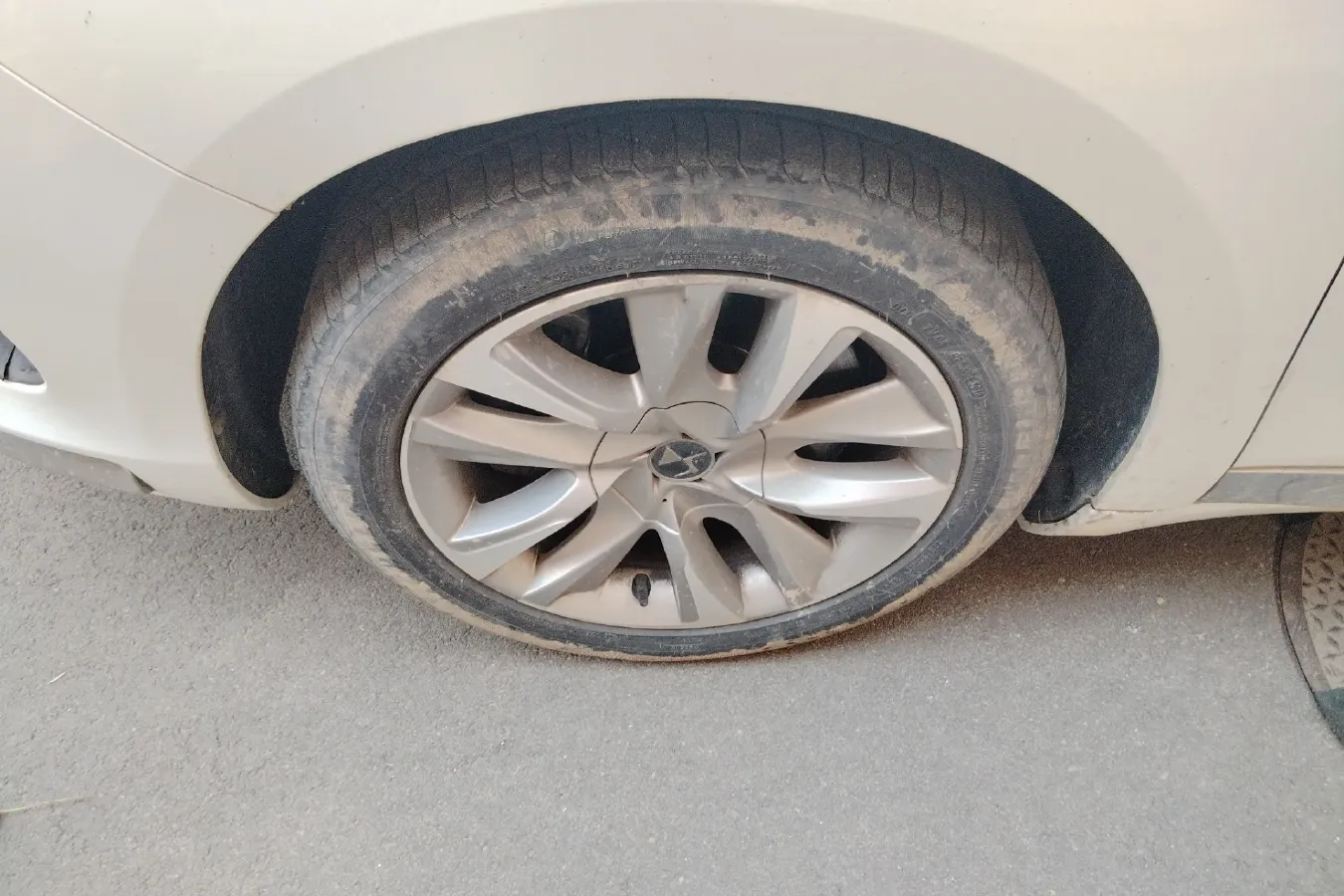 2013 DS 5 1.6T 200HP L4 6AT,autocango,china used car exporter,china ev exporter,chinese used car exporter,chinese used ev exporter