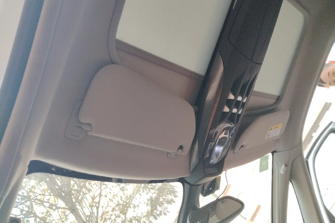 2013 DS 5 1.6T 200HP L4 6AT,autocango,china used car exporter,china ev exporter,chinese used car exporter,chinese used ev exporter