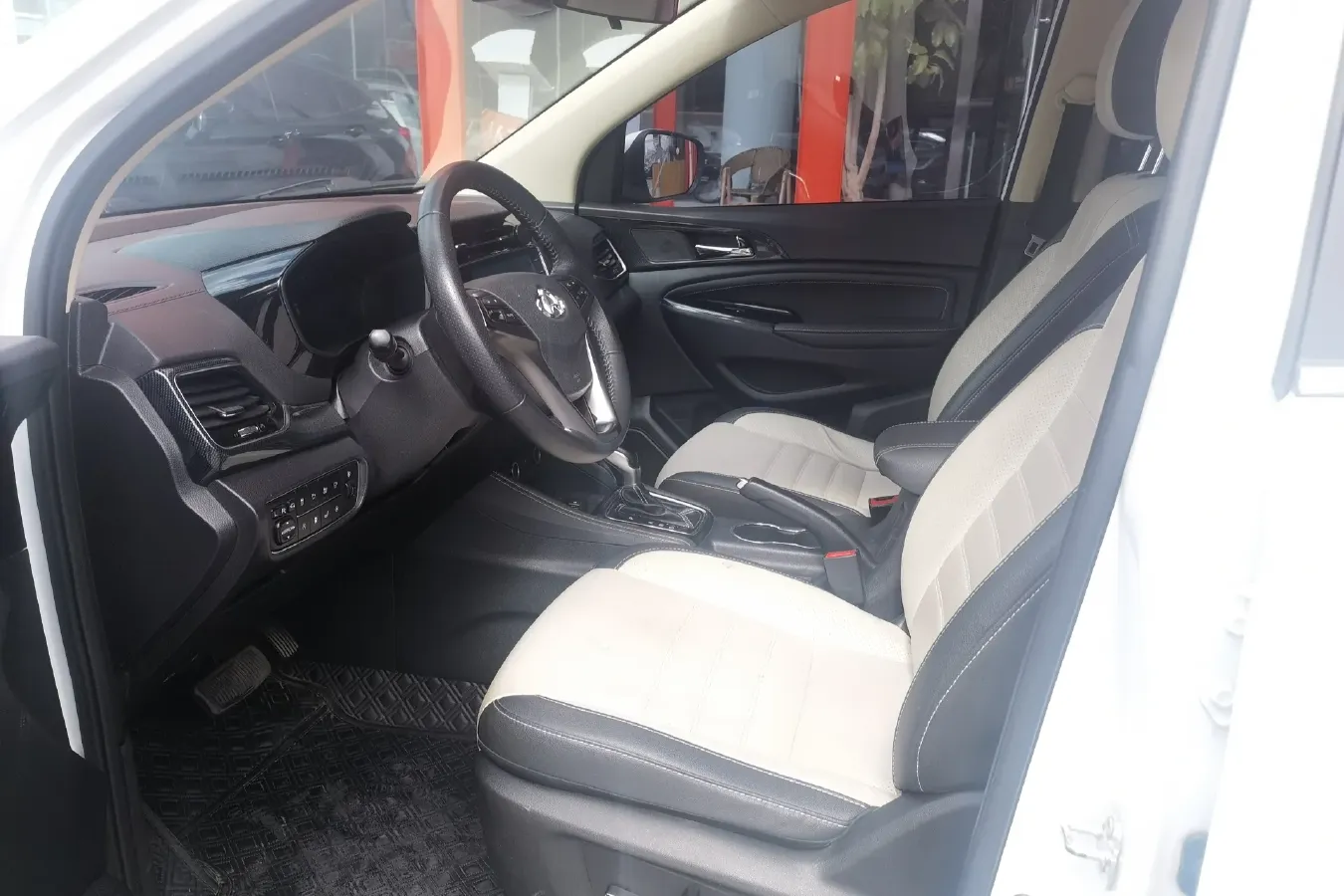 2017 ChangAn Oshan A800 1.5T 156HP L4 6AT,autocango,china used car exporter,china ev exporter,chinese used car exporter,chinese used ev exporter